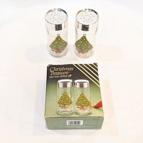 Vtg Christmas Tree Glass Salt and Pepper Shakers - Picture 3 of 3